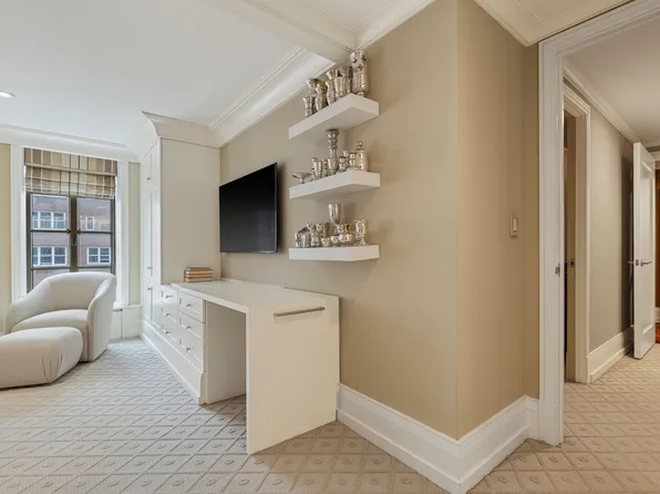 140 East 63rd Street image 12 of 18