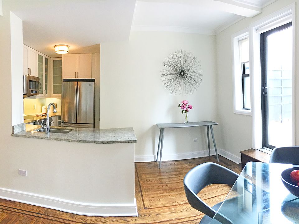 1st image of 210 W 70th St APT 1006