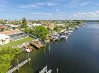 5248 Leeward Ln, New Port Richey, FL 34652