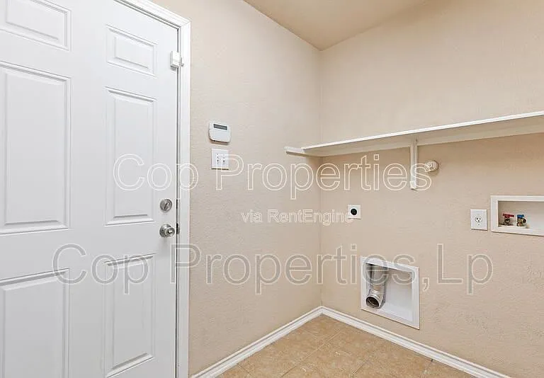 9179 Everton — Photo 18