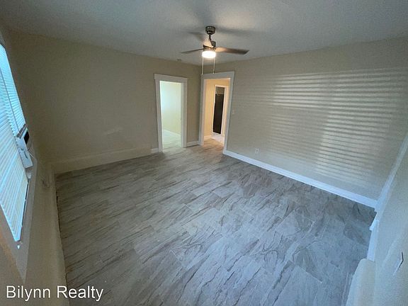 3rd image of 1101 Drew St #10439279