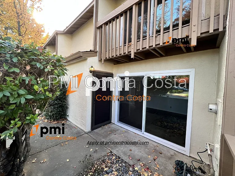 1930 Olmo Way — Photo 23