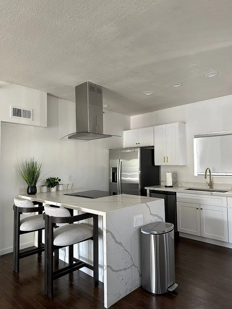2 bed, 952 sqft, $1,150 — Photo 2
