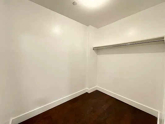 Rented by Bruma Realty LLC | media 21