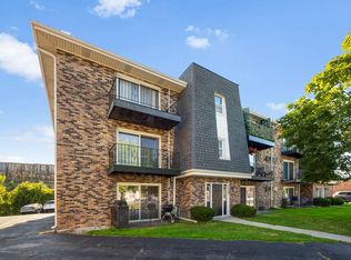 7125 Oconnell Dr APT 102, Chicago Ridge, IL 60415