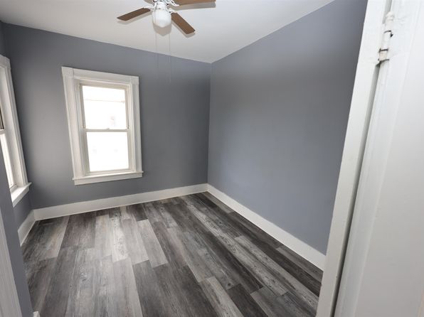 manchester-new-hampshire-74288034 picture