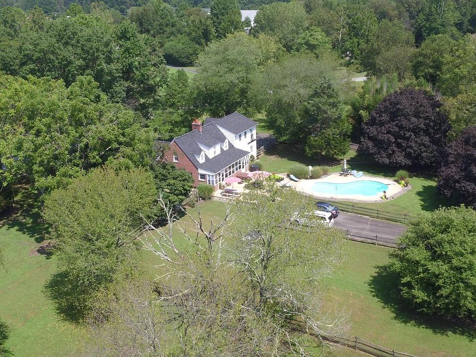 1st image of 39125 E Cusic Ct