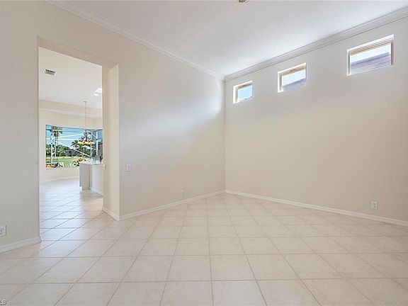 4th image of 5961 Ashford Ln
