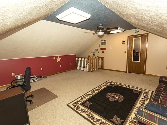 4th image of 153 Dover Blvd S