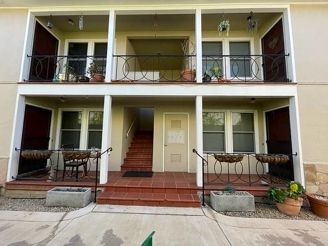 1st image of 1140 Paloma Ave