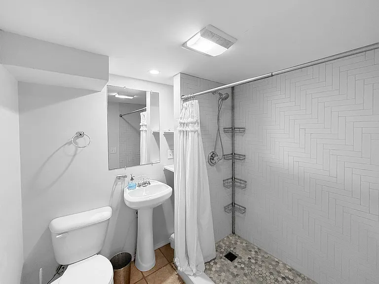 9213 Chicago Ave — Photo 15