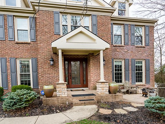 5th image of 7907 Montreal Ct