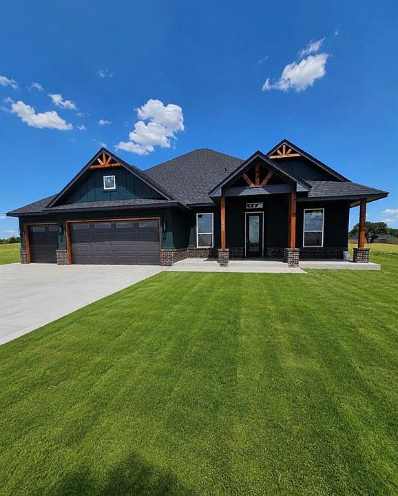 1st image of 2442 Sierra Cir