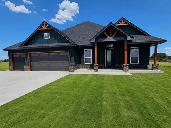 2442 Sierra Cir, Blanchard, OK 73010