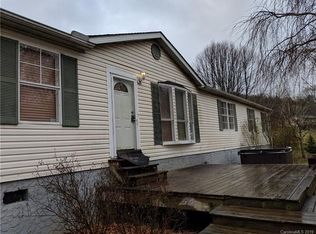 204 Beaverdam Loop Rd, Candler, NC 28715