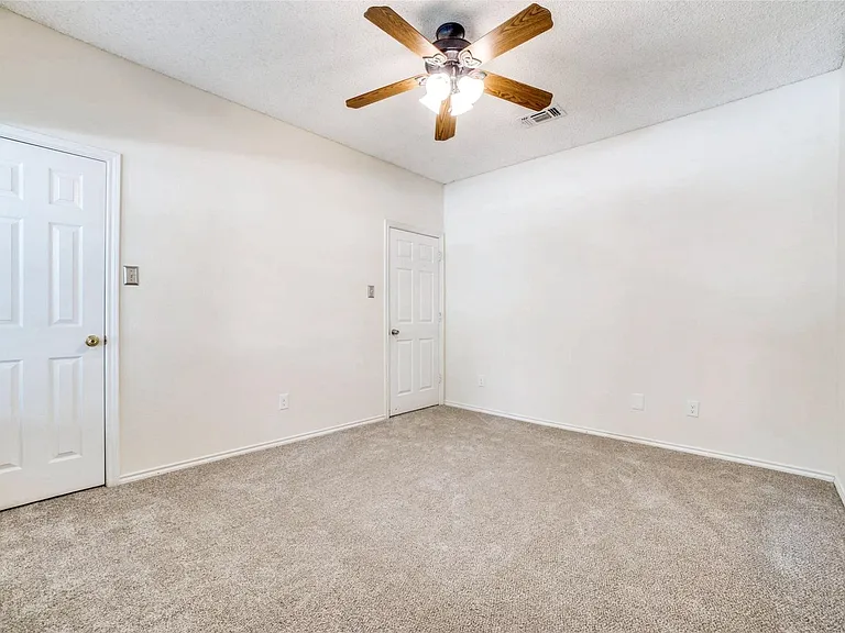 3321 Hazlewood Ct — Photo 29
