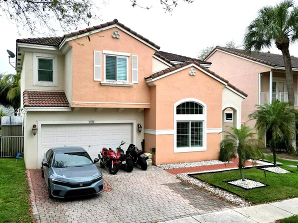 7500 NW 19th Dr, Pembroke Pines, FL 33024