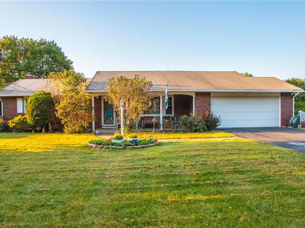 5290 Hanoverville Rd, Bethlehem, PA 18017