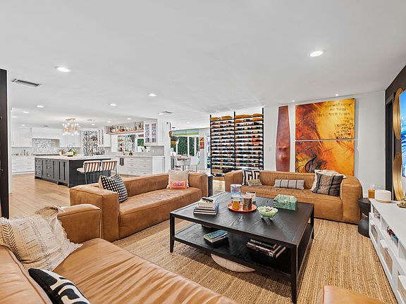 3rd image of 3051 NE 46th Street