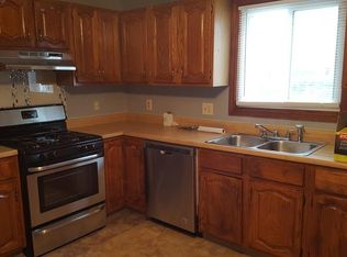 375 3rd St APT 3, Fall River, MA 02721