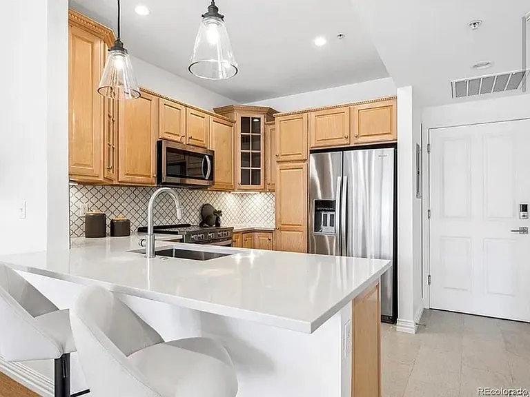 2700 E Cherry Creek South Dr #218 — Photo 4