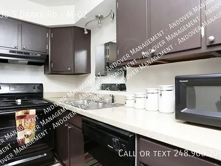 330 S Drake Rd #M-02 — Photo 10