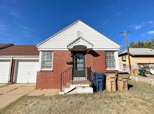 7 & 11 S Cleveland St, Hutchinson, KS 67501