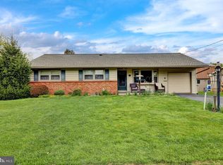 212 N Elm St, Lititz, PA 17543