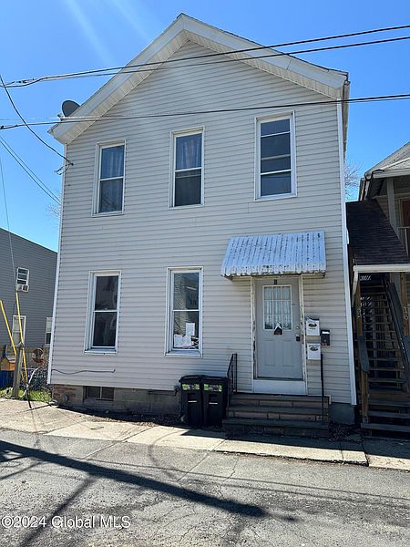 2nd image of 18 Crockett Avenue