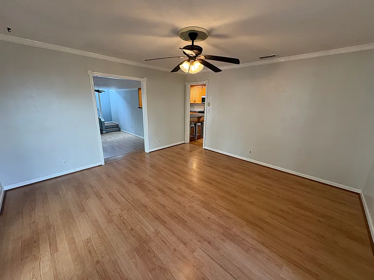 606 Spruce St — Photo 22