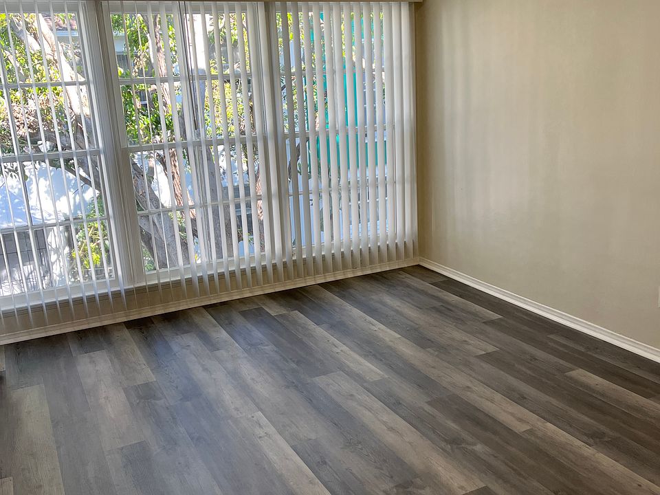 1st image of 129 1/2 N Normandie Ave #3