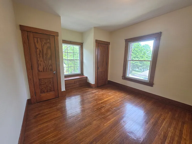 446 Earl Ave — Photo 13