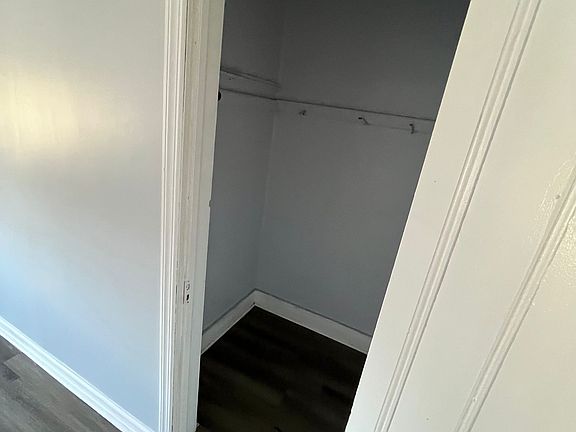 5th image of 147 Seymour Ave Floor 3