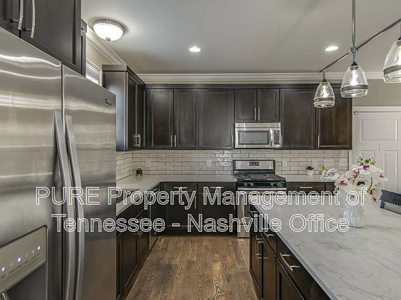 4th image of 903 Cheatham Pl