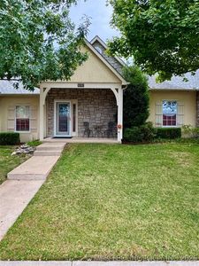 8202 E 74th Ct, Tulsa, OK, 74133