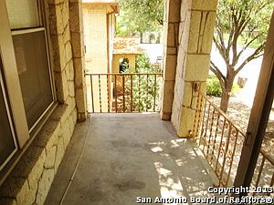 3rd image of 409 W Lynwood Ave
