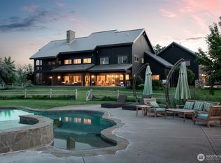 90705 N Yakima River Drive, West Richland, WA 99353