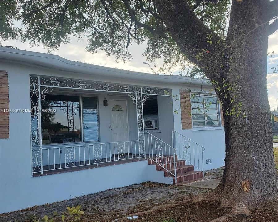 1st image of 3011 E 8th Ave #3011