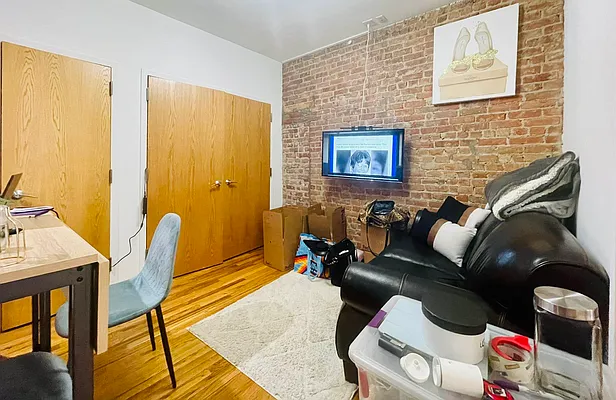 Rented by Metropolitan Property Group | media 9