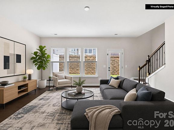 3rd image of 2459 Diplomat Ln