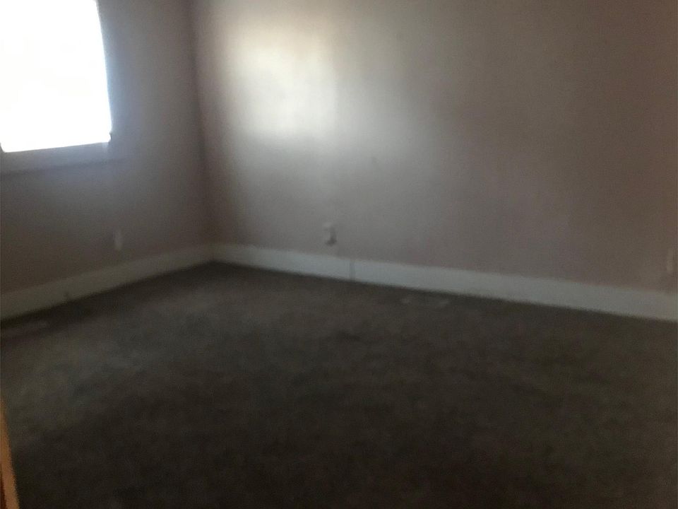 2nd image of 18 Home Ave #1