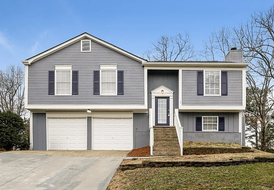 890 Highland Ter NE