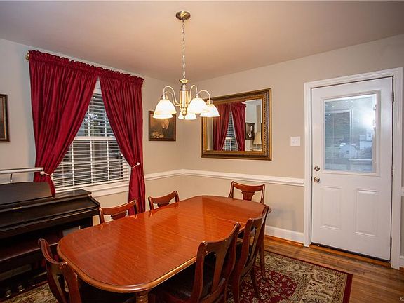 2nd image of 10132 Dakins Dr