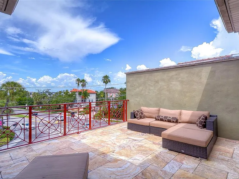 4907 Bayshore Blvd #105 — Photo 32
