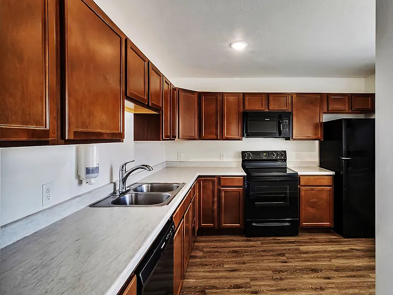 109 Anna Ct — Photo 5