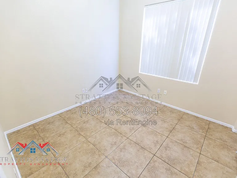 1578 E Megan St — Photo 25