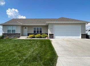 4021 W Parkland Cir, North Platte, NE 69101