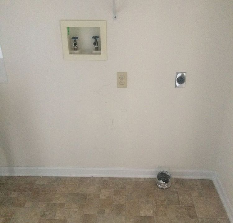 2nd image of 3410 Dawn Dr