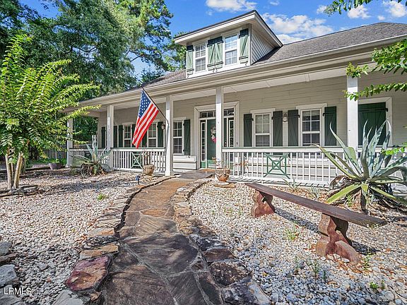 3rd image of 14 Grande Oaks Drive