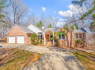 563 Oak Crest Dr, Chapel Hill, NC 27516